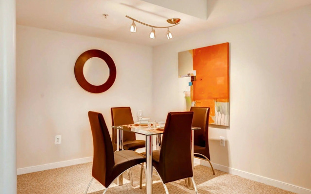Global Luxury Suites at Villa Street