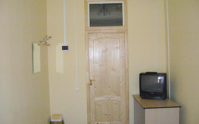 Hotel Galchonok at Ulitsa Alexeya Tolstogo