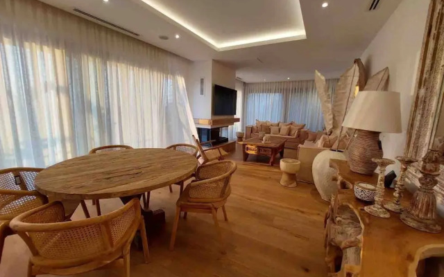 Yalikavaks Finest Mansion