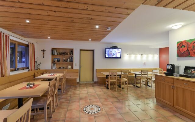 Haus Anna Apartments