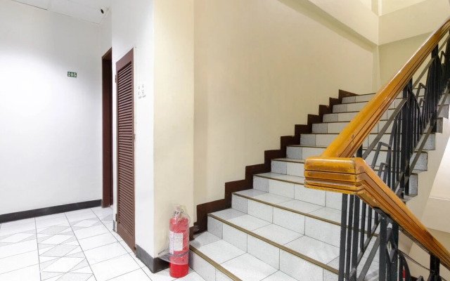 Reddoorz @ Ramos Lacson Street