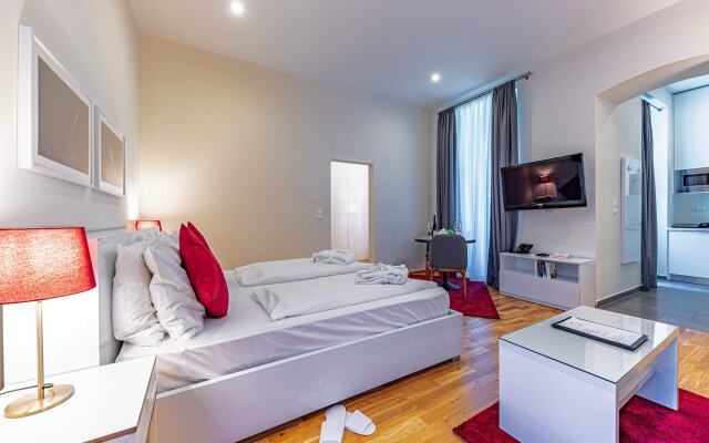 The Levante Rathaus Apartments