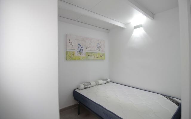 Apartamento Con 2 Camas De Matrimonio A/C Y Wifi Sanb4