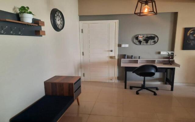 Paramount Gardens Resorts C201