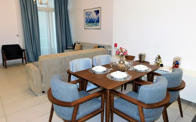 Luton Vacation Homes - Royal Bay