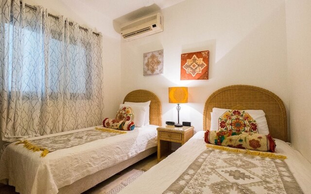 Paseo Del Sol Reef 305 3 Bedroom Condo by RedAwning