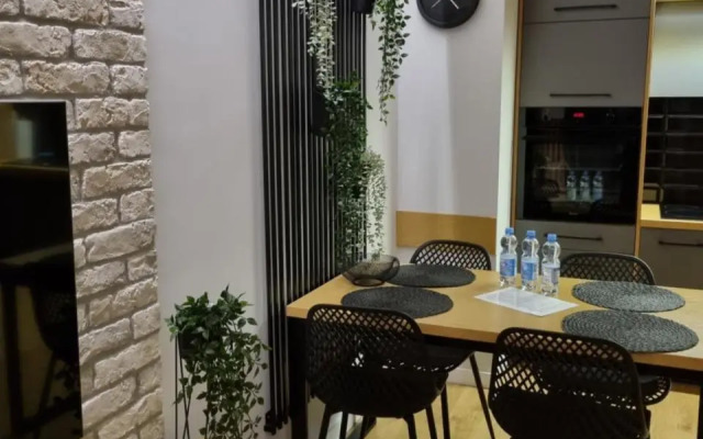 Apartament Plaza Tower Deluxe -Zagnańska (Garaż, Targi)