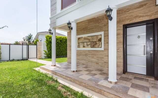 Villa Mare By Villatatilin