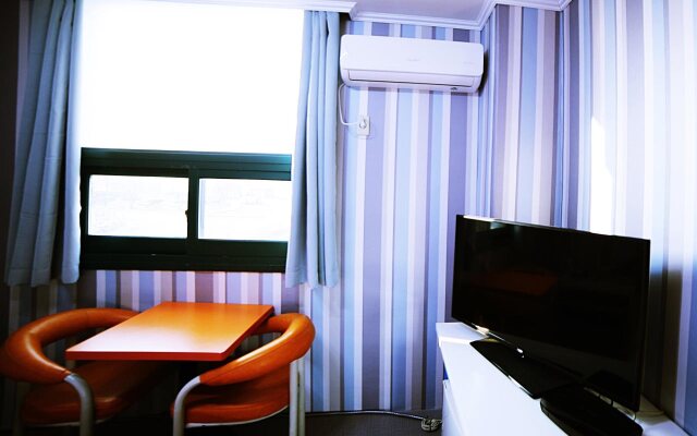 Namdang Port Ocean Fantasy Hotel