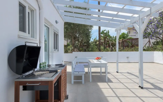 Casa Bianca Villa With Private Pool