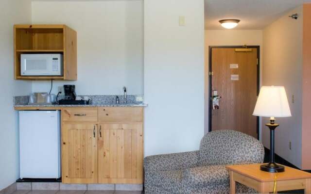 White Oak Inn & Suites