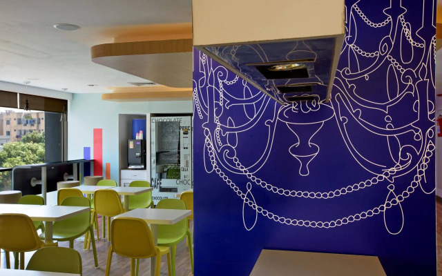 Holiday Inn Express Ahmdabad Prahlad Nagar by IHG