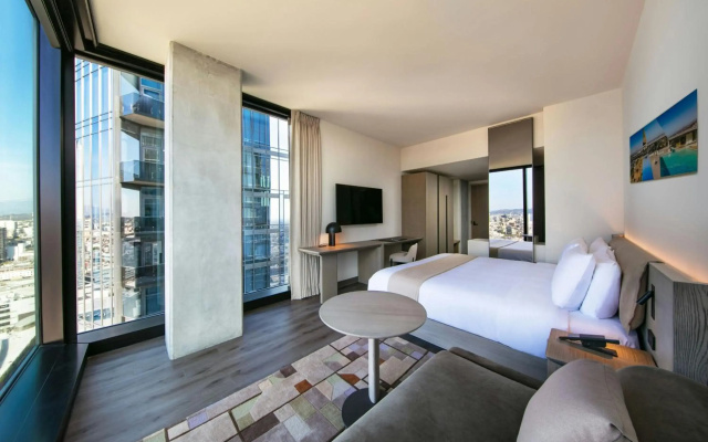 AC Hotel Downtown Los Angeles, a Marriott Hotel
