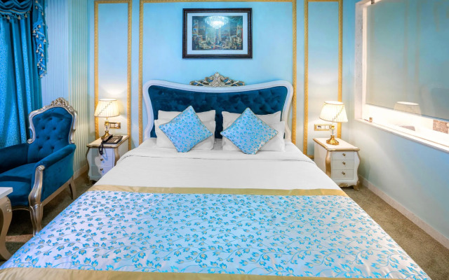 Hide Away Suites