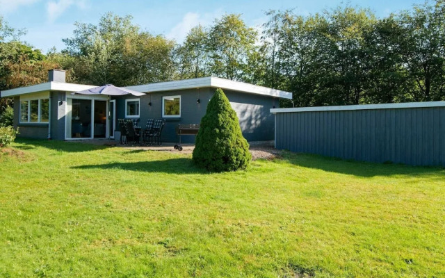 6 Person Holiday Home in Toftlund