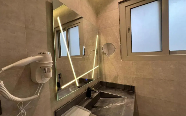 Отель Sunday Luxury Central formerly Anan hotel