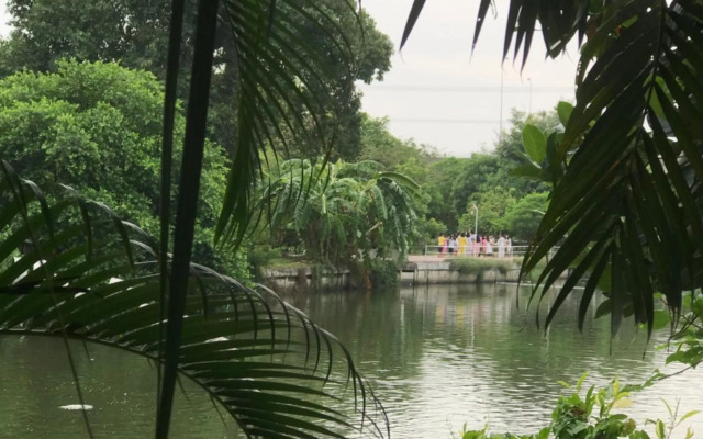 RedDoorz Sripiamsuk Resort Bangkok