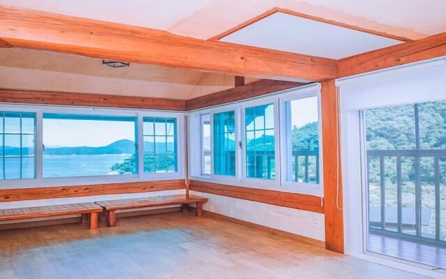 Tongyeong Ye Hyang Pension