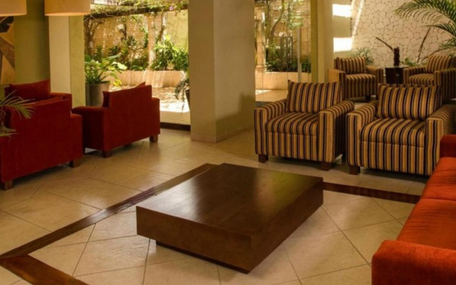 Suites Colonial