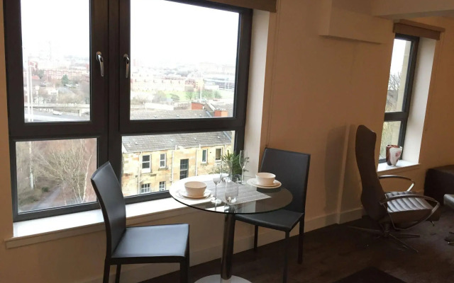 Glasgow Central Skyline Apartment