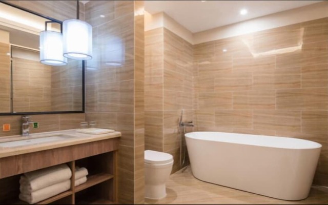Vienna International Hotel Shenzhen Bantian Huancheng Nan Road