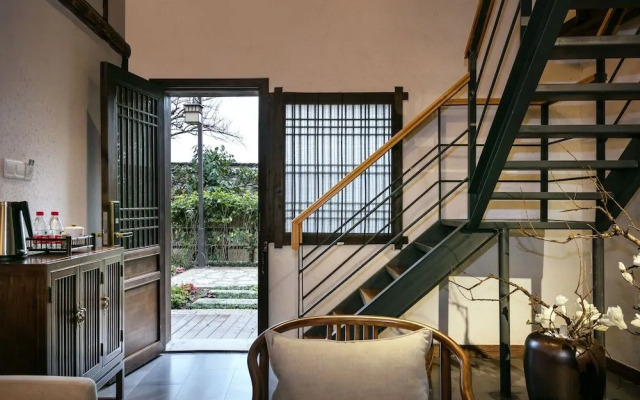 Xiananshan Village Hotel