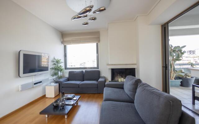 Luxury 2 bdr Penthouse Apt With Acropolis View