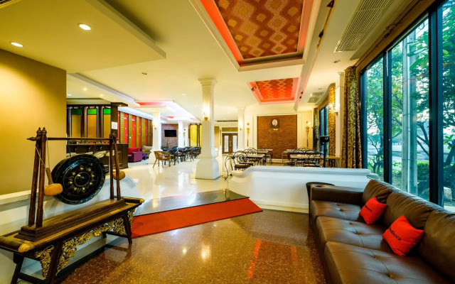 RedDoorz Plus Reun Rattana Rattanathibet