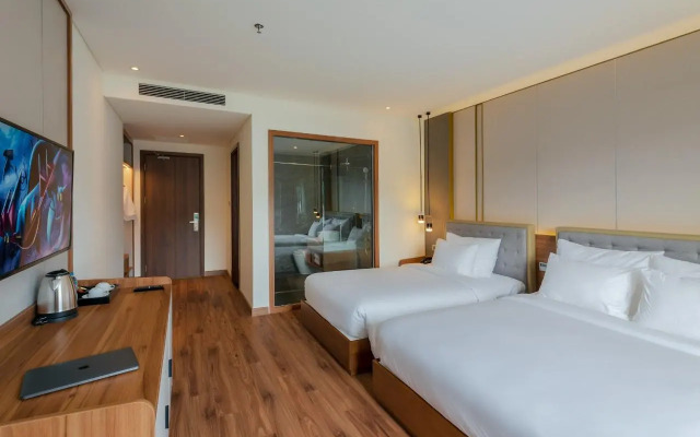 The Tahiti Beach Hotel