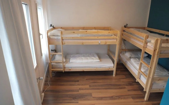 Hostel 45