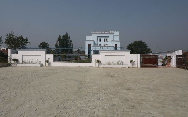 Oyo 18314 Hotel Kailash Mansarovar And Banquet Hall