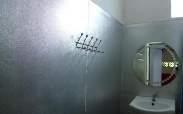 Beachbums Berawa Hostel