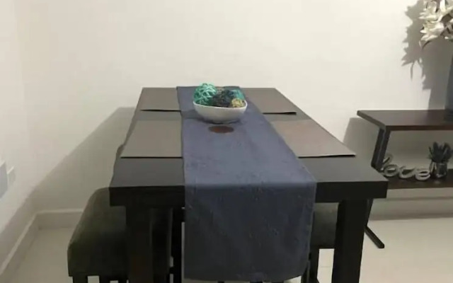 Modern Luxury 1BR Condo in Kingston