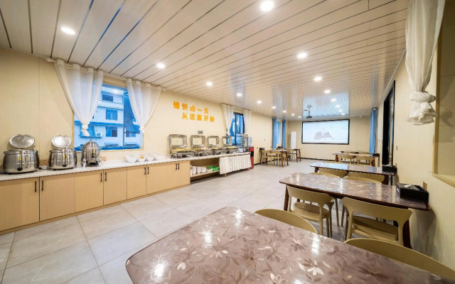 Xinyuan Hotel (Xiushan Bus Terminal)