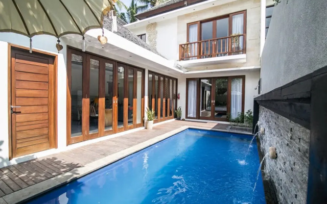 MariJo Villa