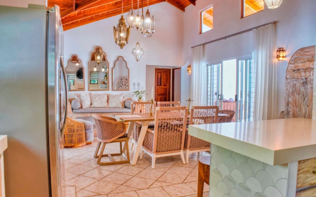 Casa Bonita - 5BR With Pool Walk to Beach