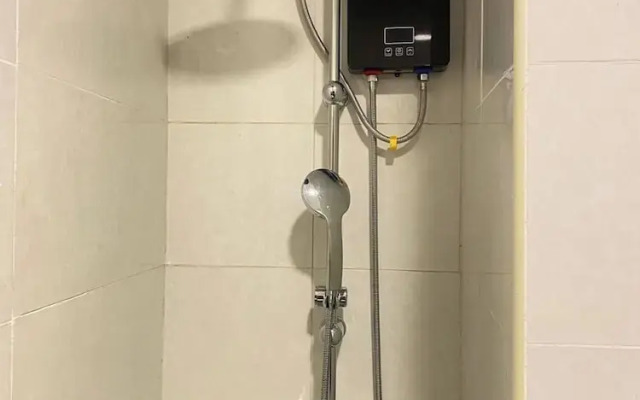 Peaceful And Unique Studio Jkia Airport Stay