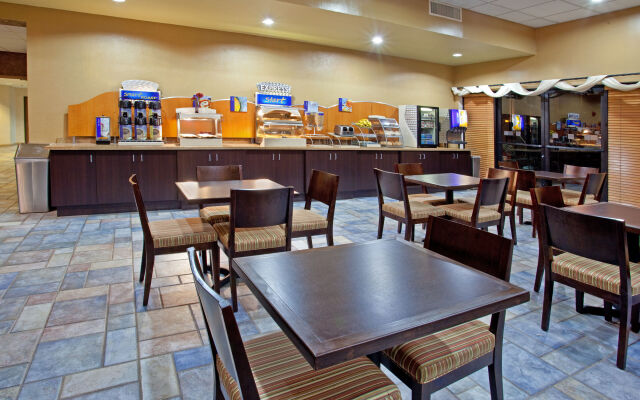 Fairfield by Marriott Inn & Suites Phoenix West Chandler