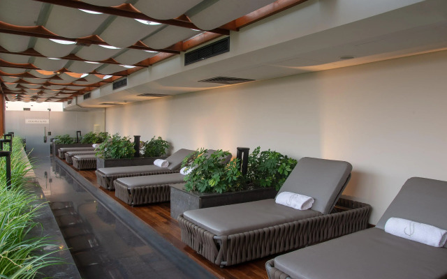Semiramis hotel