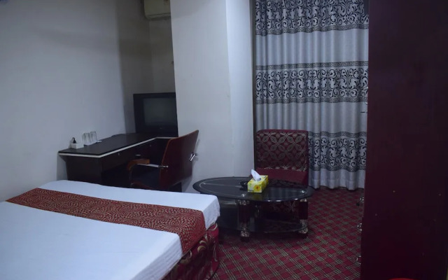 Hotel Givenci International
