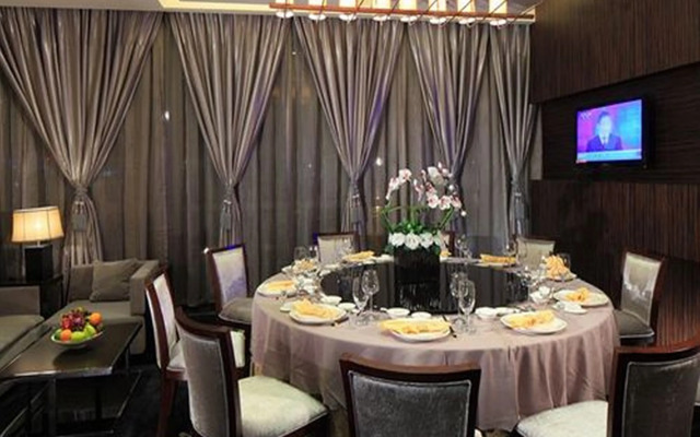 Le Parker International Hotel