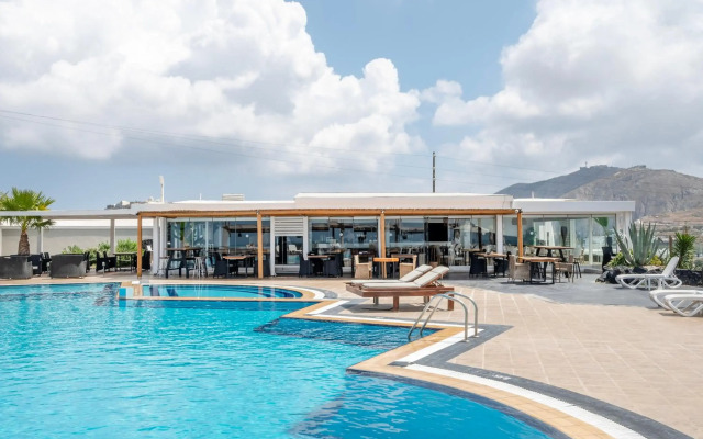 Orizontes Hotel Santorini