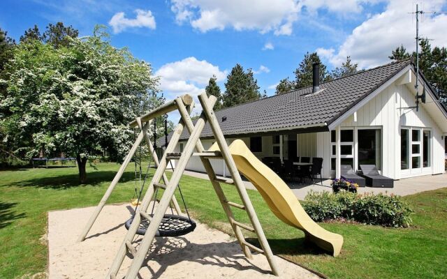 Picturesque Holiday Home in Oksbøl With Sauna