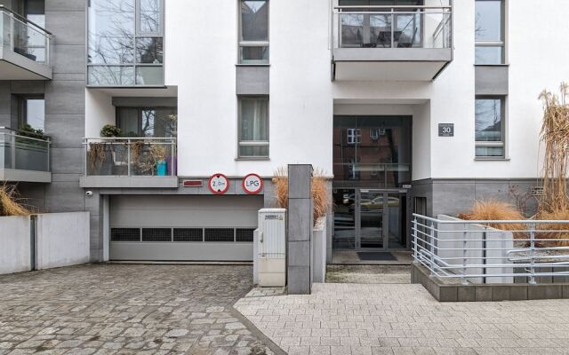 Modern Apartment in Gdańsk by Renters