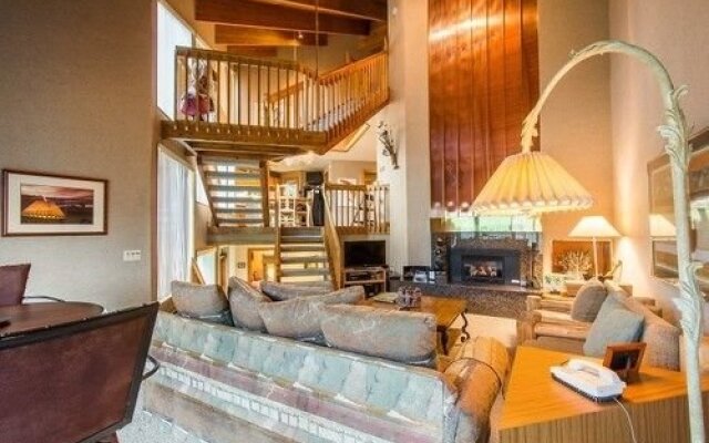 Pinnacle by Lespri Management