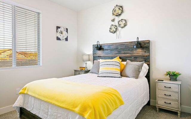 Blooming Cactus by RedAwning