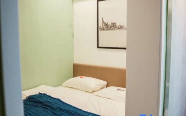 Yijia Theme Hotel