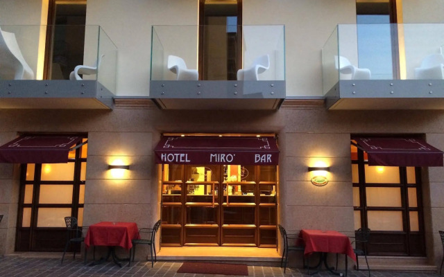 Hotel Miro