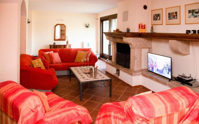 Villa Apostolico with private pool