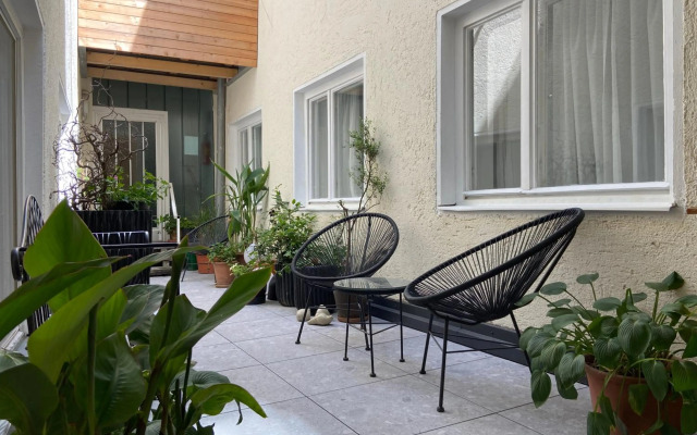 Marktplatz-Residenz - 110 m vom Traunsee, Balkon, Kachelofen, frisch saniert